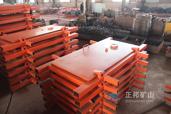 避難硐室密閉門